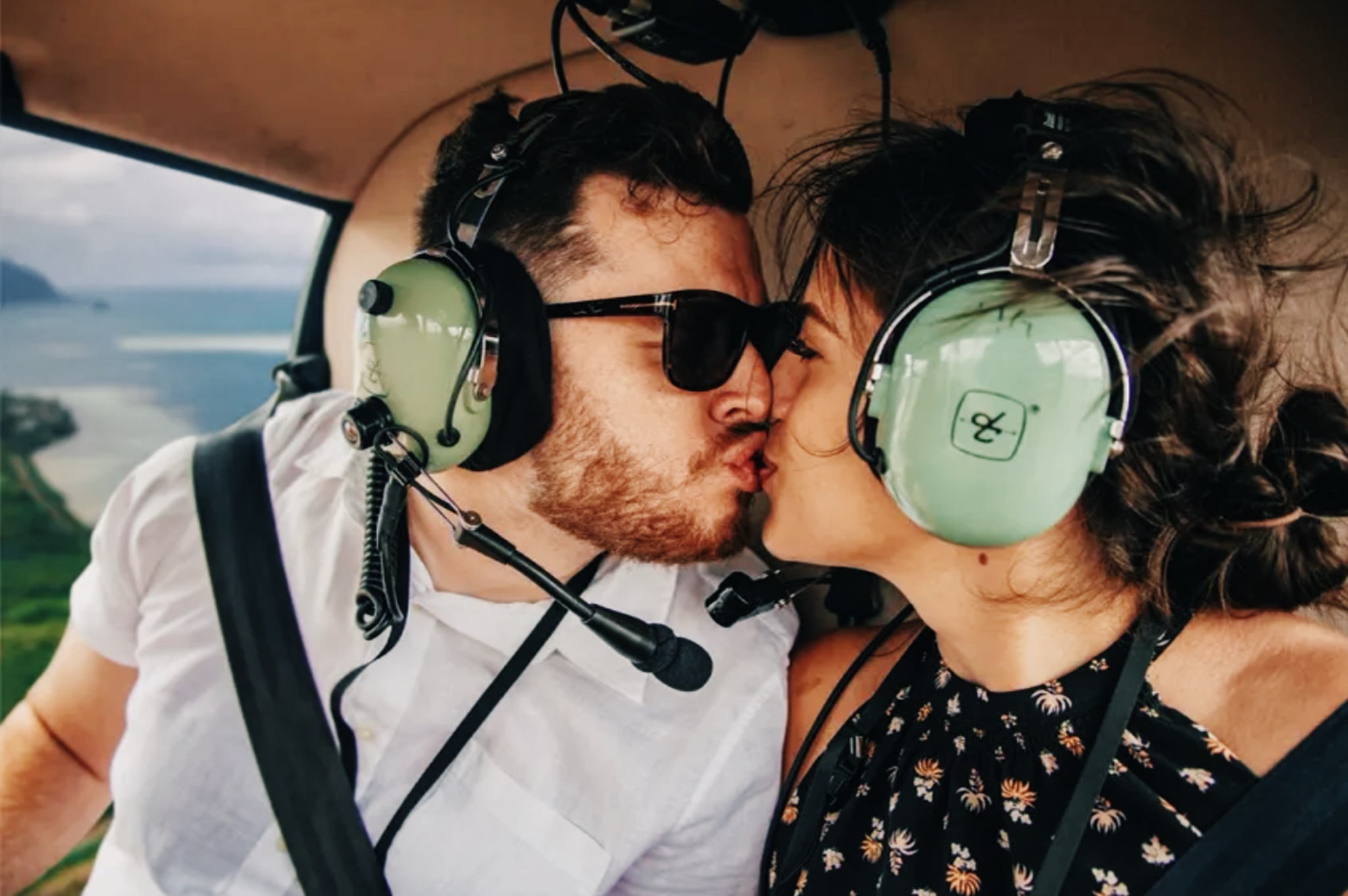 Flights — especially internal or charter flights — play a significant role in determining Honeymoon Safari Cost. Remote destinations often require bush flights, which increase costs but greatly enhance convenience and reduce travel time.