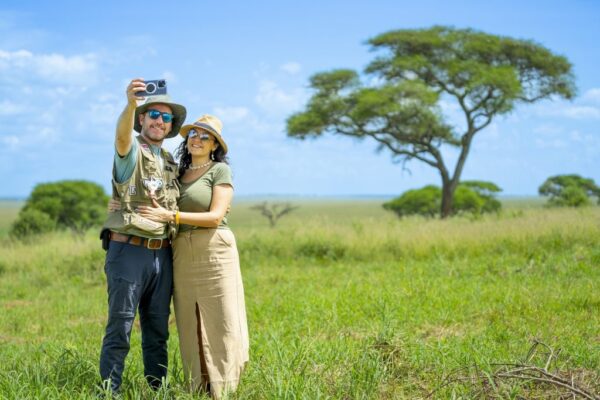 5 Days Rwanda Gorilla Trekking Luxury Honeymoon Safari