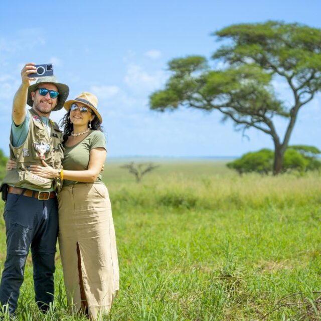 5 Days Rwanda Gorilla Trekking Luxury Honeymoon Safari
