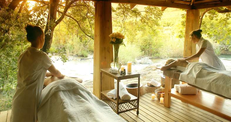 Planning a South Africa Safari Honeymoon is about creating a journey that flows effortlessly between contrasting environments while maintaining a sense of balance and ease.
