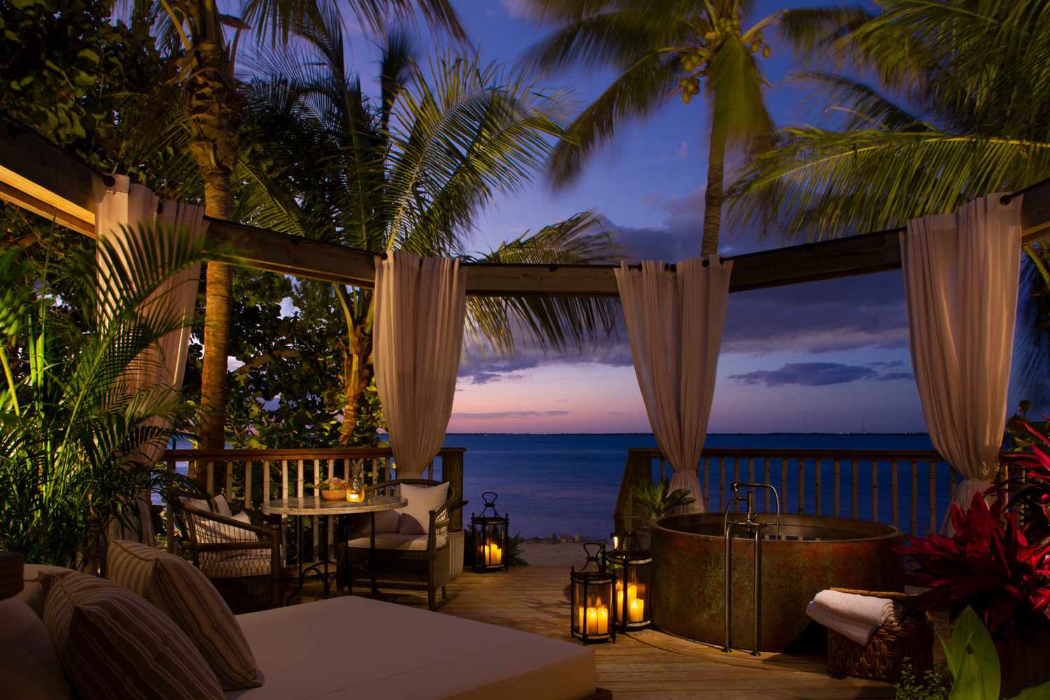 Luxury Accommodation for Honeymoon Couples 2