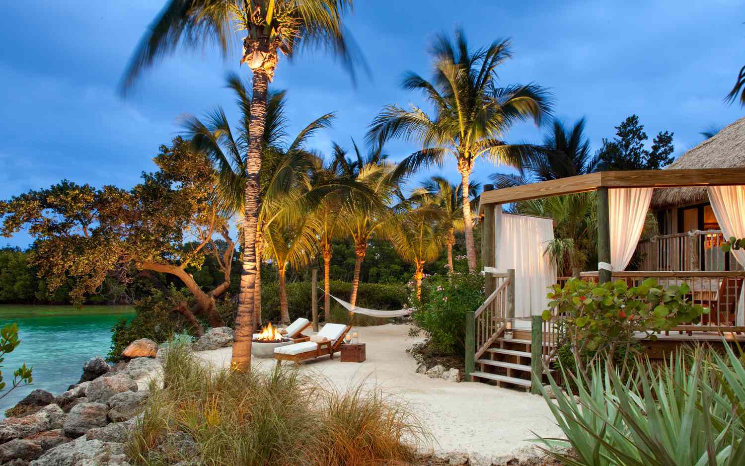 Luxury Accommodation for Honeymoon Couples