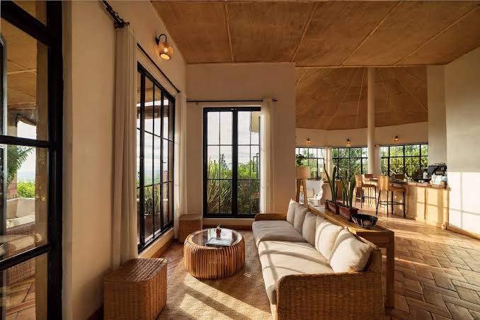 Luxury Accommodation for a Uganda Gorilla and Wildlife Honeymoon