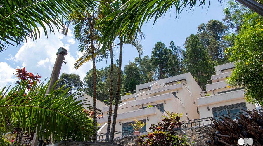 Moriah Hill Resort is a serene hilltop retreat overlooking Lake Kivu. Known for its privacy and breathtaking sunset views, it offers couples a peaceful 