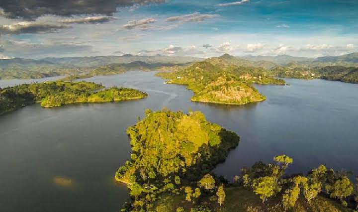 Nearby Cultural and Scenic Exploration