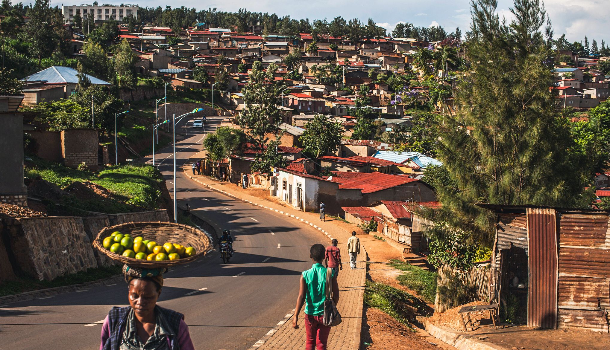 Road infrastructure is another major advantage featured in a Rwanda Honeymoon Safari Guide. Most main roads connecting tourist destinations are well paved, well