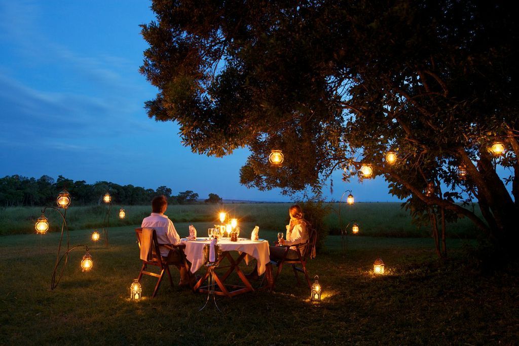 One of the most memorable highlights of Uganda Honeymoon Safaris is the romantic bush dinner experience. Couples dine in carefully selected secluded locations surrounded by the sounds of nature, glowing lanterns, and a star-filled sky. Luxury lodges elevate this experience with beautifully se
