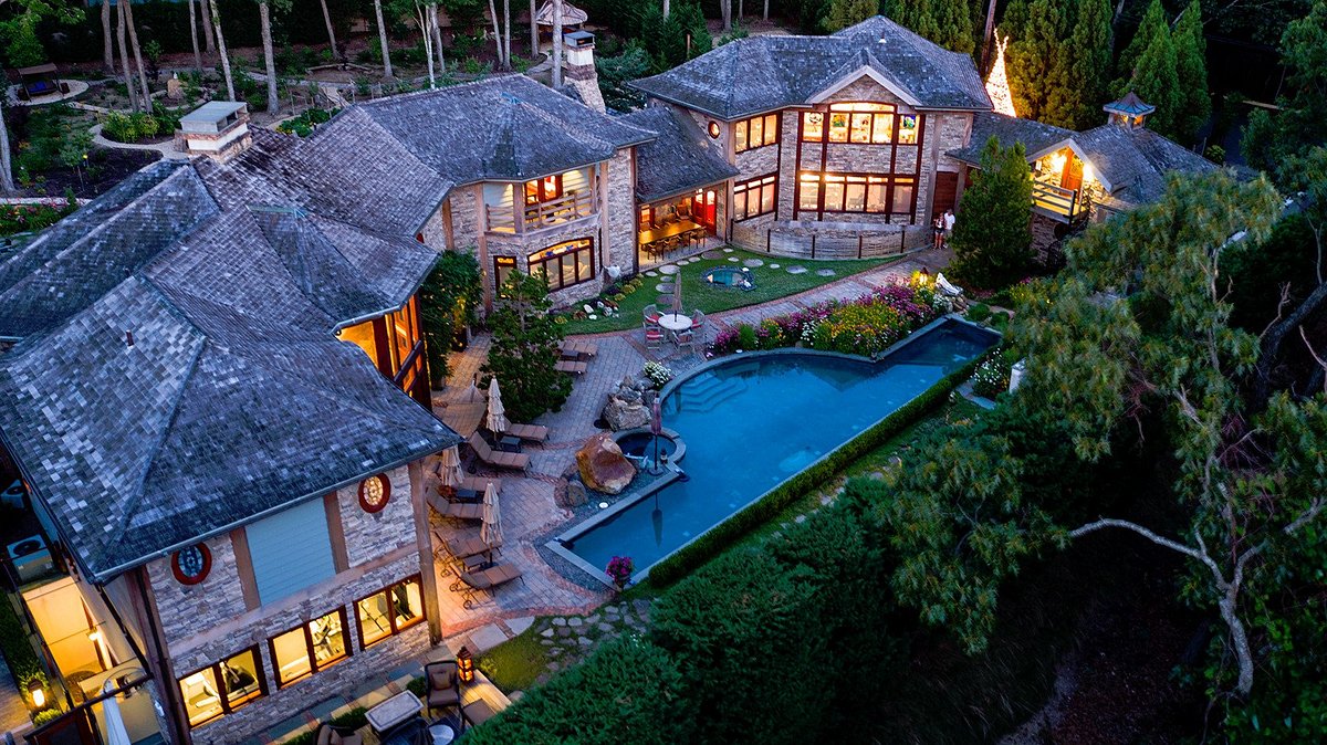 What Makes Romantic Lodges in Rwanda Truly Special 1