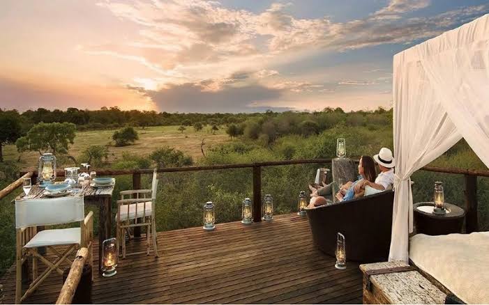 Why Affordable Uganda Honeymoon Safaris Stand Out in Africa