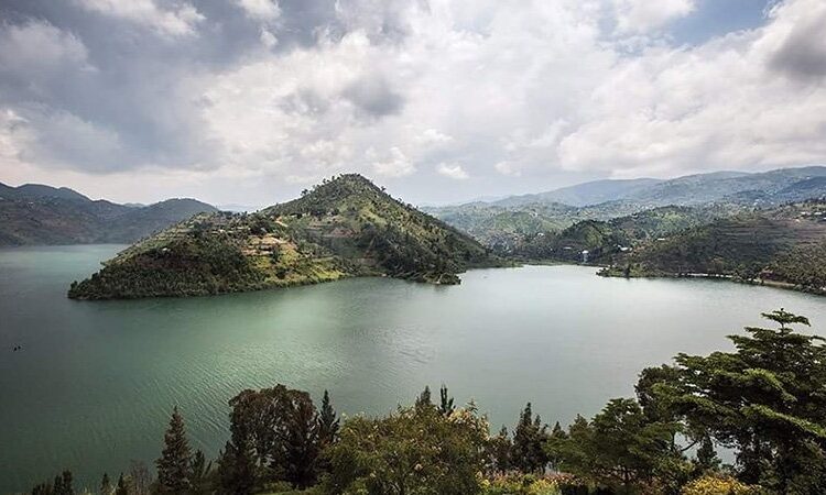 Scenic Beauty on a Rwanda vs Tanzania Honeymoon Safari