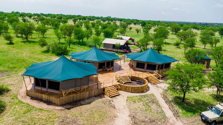 Premium Amenities at Luxury Tanzania Safari Camps