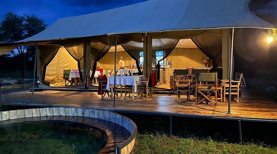 Luxury Amenities You'll Enjoy at Tanzania Safari Camps