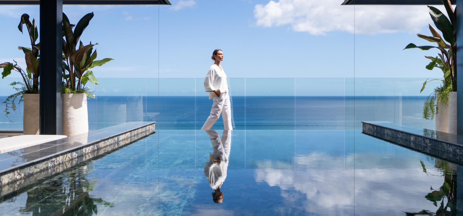 Mauritius combines luxurious beachfront resorts with rich cultural diversity and countless adventure opportunities, making it an excellent destination for couples planning Gorilla Trekking vs Beach (Honeymoon). The island offers elegant honeymoon villas, private pools, championship golf courses, world-class spas, and calm turquoise lagoons perfect for swimming, snorkeling, sailing, and catamaran 