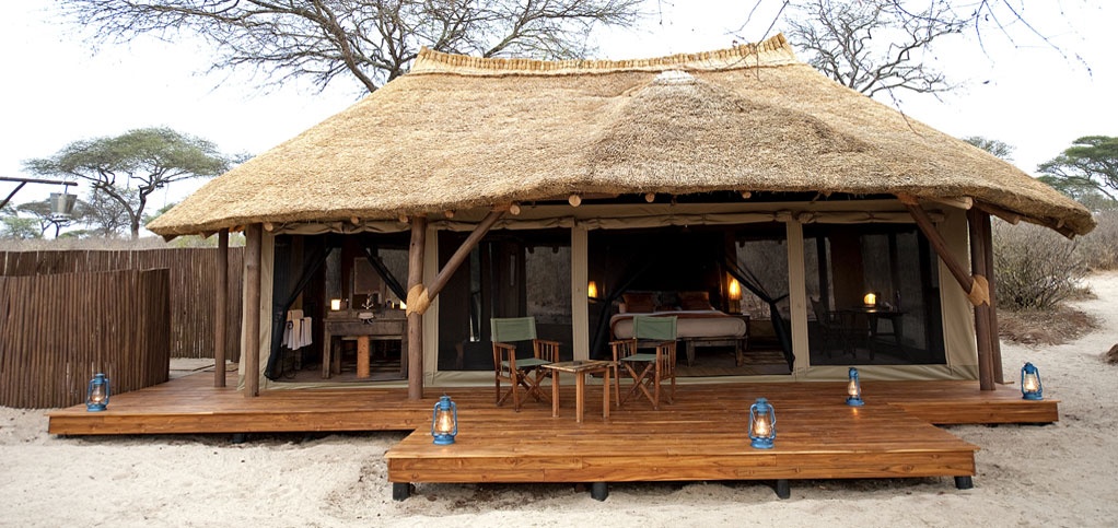 Oliver's Camp is perfect for adventurous couples seeking an authentic luxury safari. Renowned