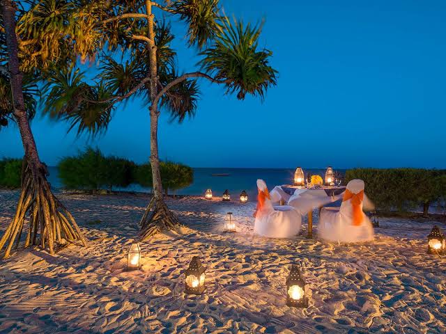 Romantic Uganda Safari with Zanzibar Beach Honeymoon Experience